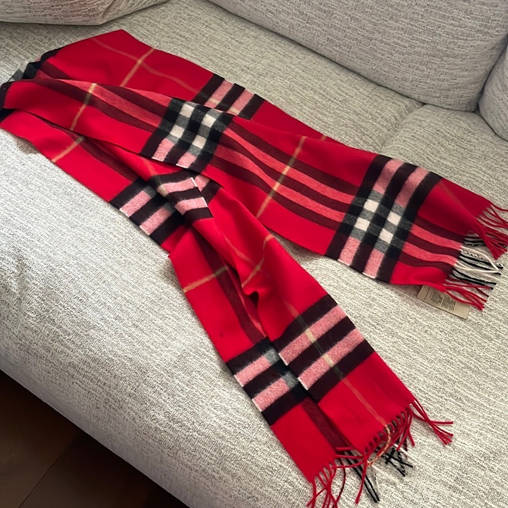 Burberry Giant Check Cashmere Scarf. 100% Cashmere, 11.75”W x 66.25”L.